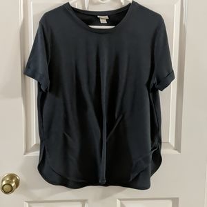 Cute mossimo shirt! Large